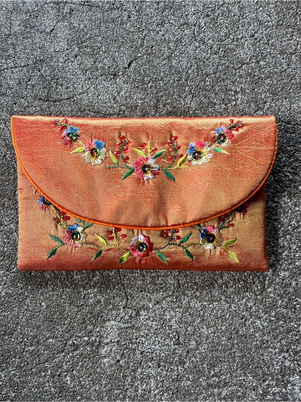 VTG Satin Embroidered Floral Clutch Wallet